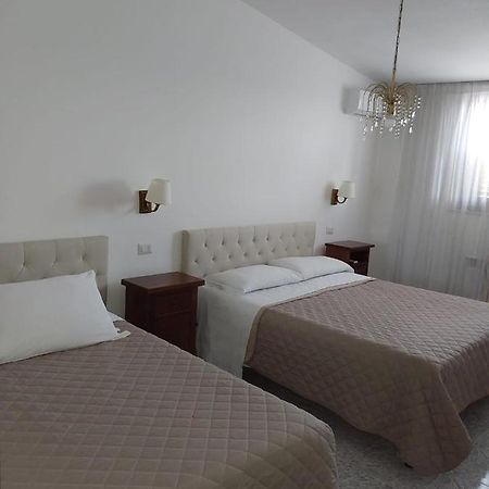 Speedy Guest Rooms - Camere Vicino Aeroporto E Fiera Fiumicino Exterior photo