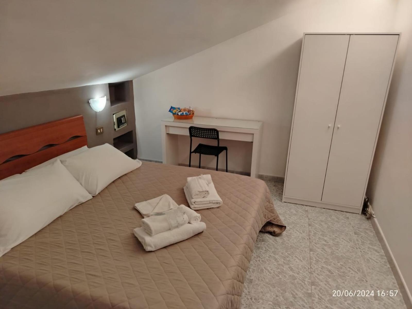 Speedy Guest Rooms - Camere Vicino Aeroporto E Fiera Fiumicino Exterior photo