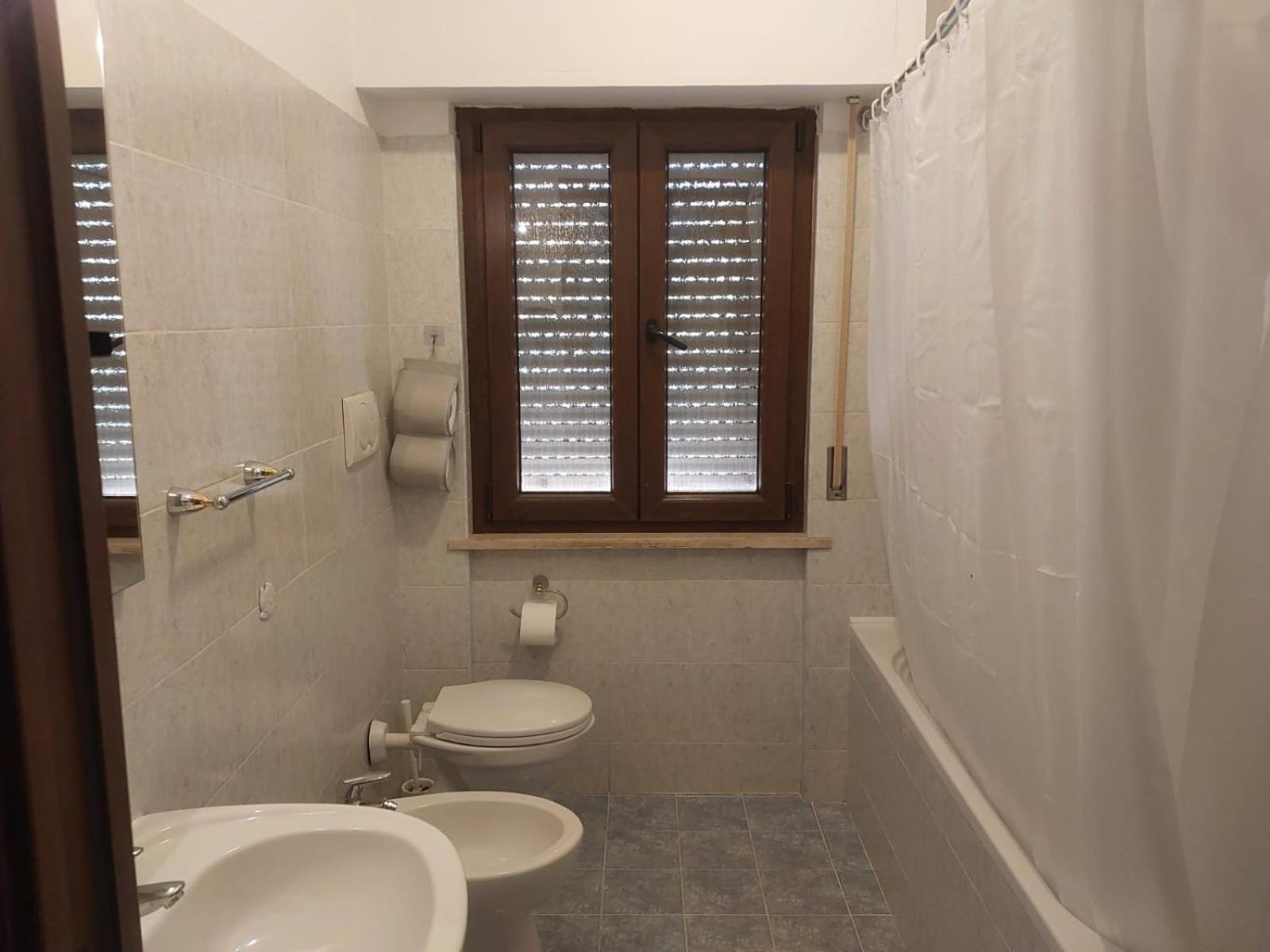 Speedy Guest Rooms - Camere Vicino Aeroporto E Fiera Fiumicino Exterior photo
